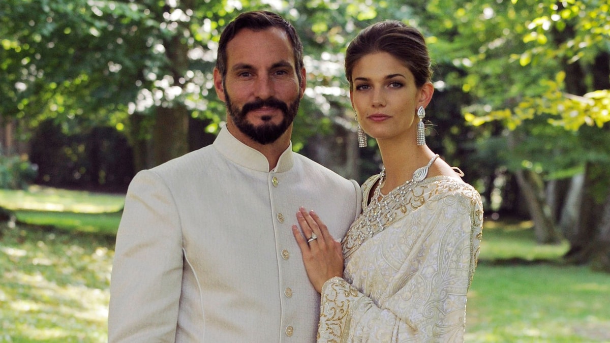 https://www.hola.com/us/horizon/landscape/f1adf370912c-geneva-switzerland-in-this-handout-photo-provided-by-the-ismaili-prince-rahim-ag.jpg?im=Resize=(1200)