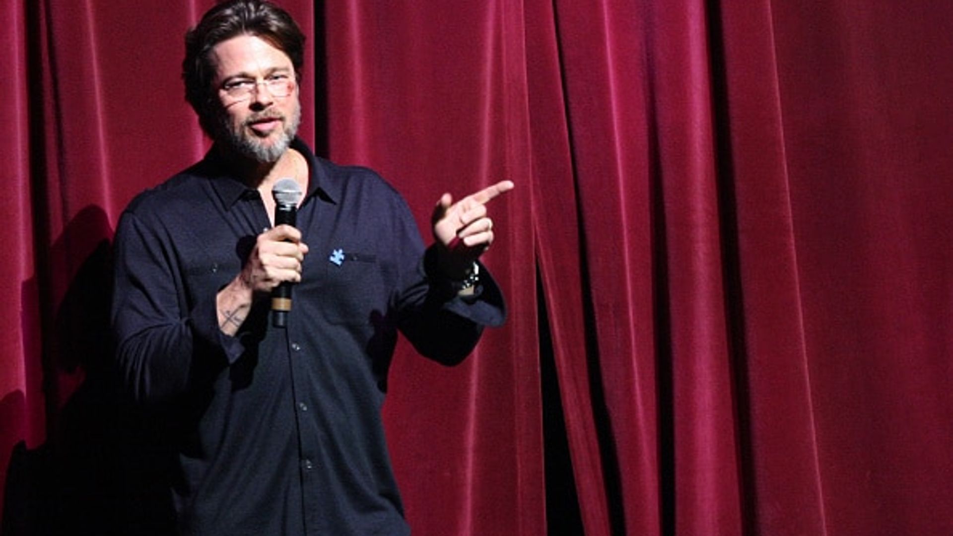 Brad Pitt shares how he got that nasty bruise on his face