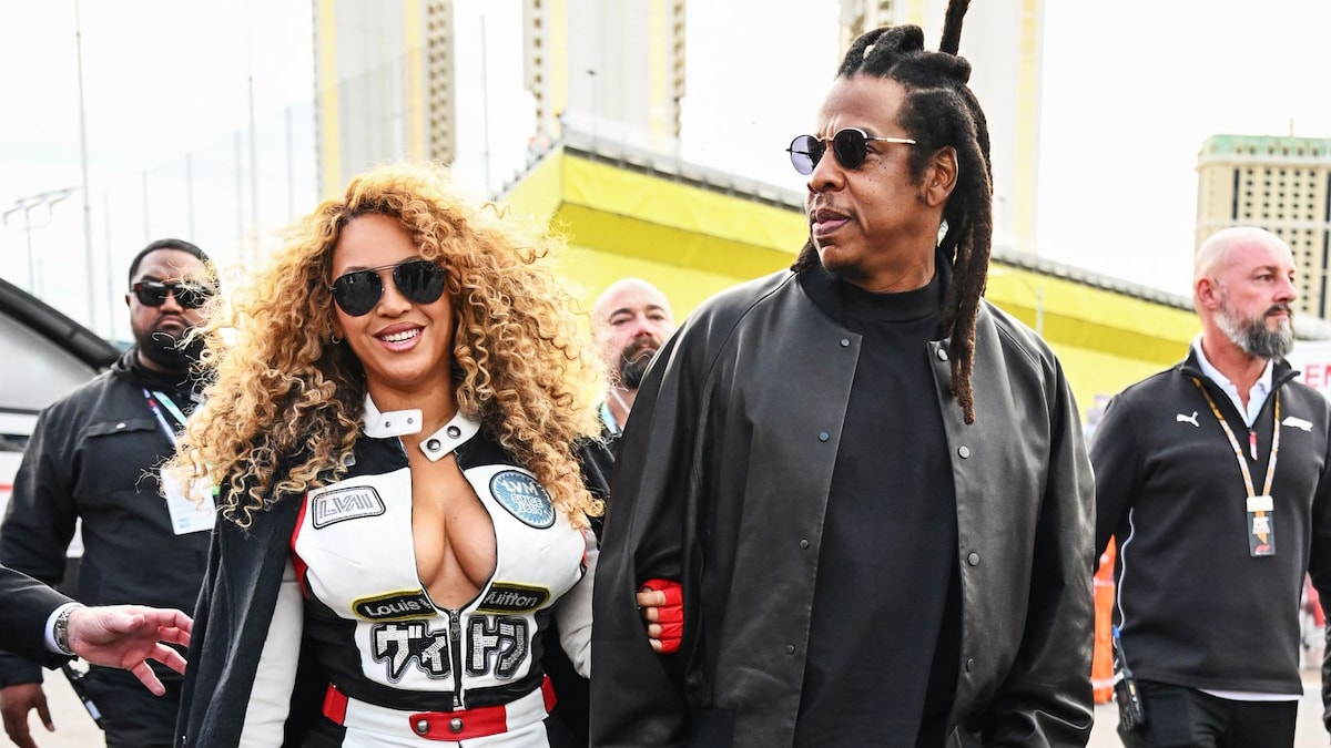 https://www.hola.com/us/horizon/landscape/f413f53d43a8-las-vegas-nevada-jay-z-and-beyonce-arrive-in-the-paddock-prior-to-the-f1-grand-p.jpg?im=Resize=(1200)
