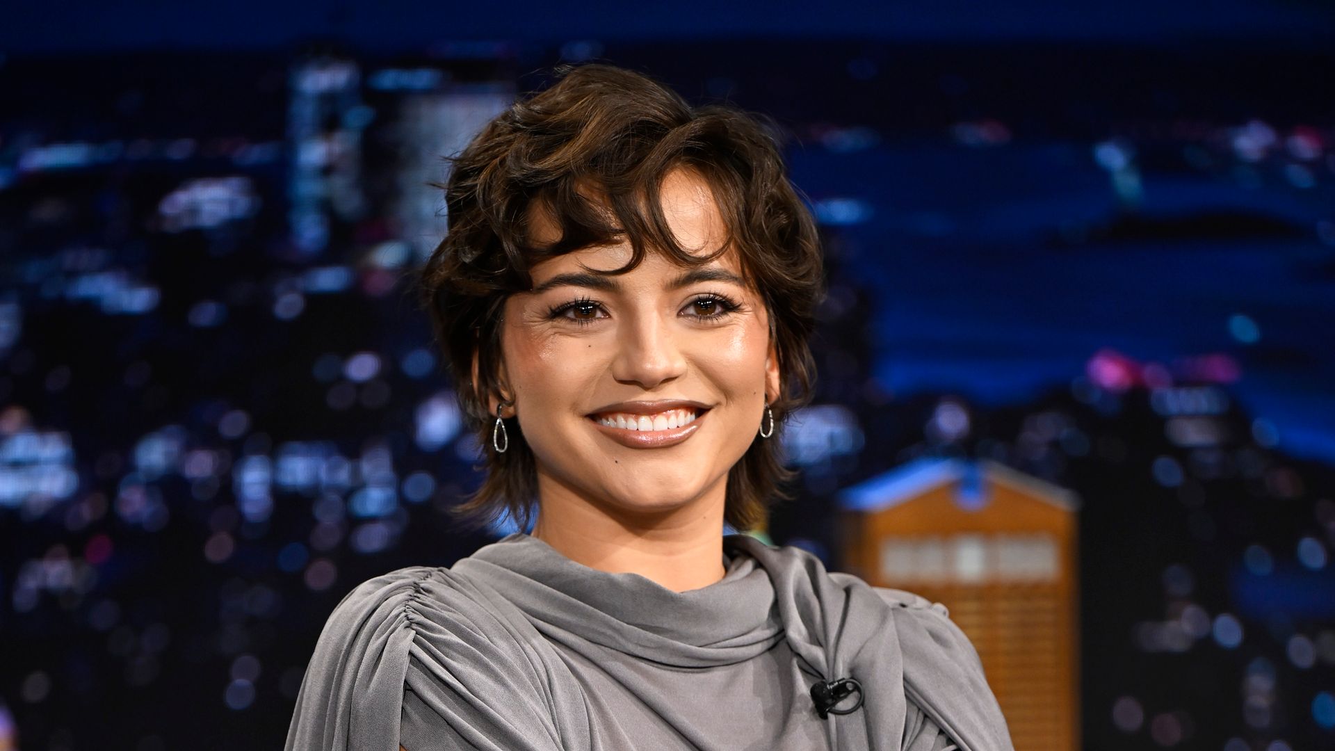Isabela Merced hilariously trolls Jimmy Fallon in her late-night debut