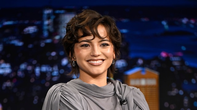 Isabela Merced hilariously trolls Jimmy Fallon in her late-night debut