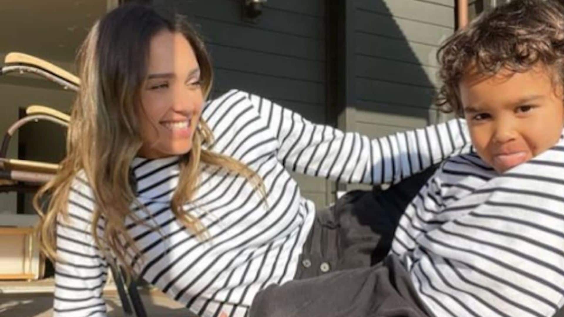 Jessica Alba’s son Hayes discovers her camera timer and the result is adorable