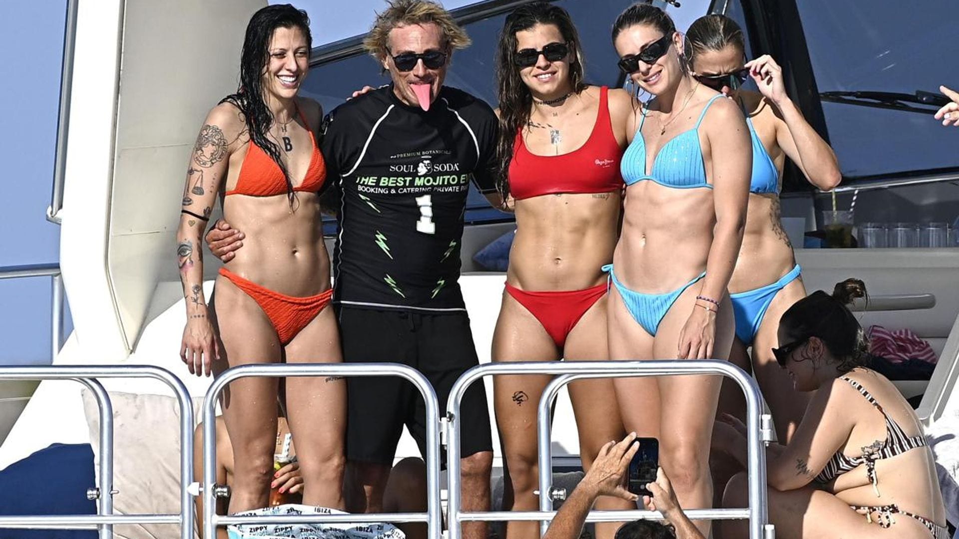 Spain Women’s World Cup winners swim in the ocean and relax in lavish yacht