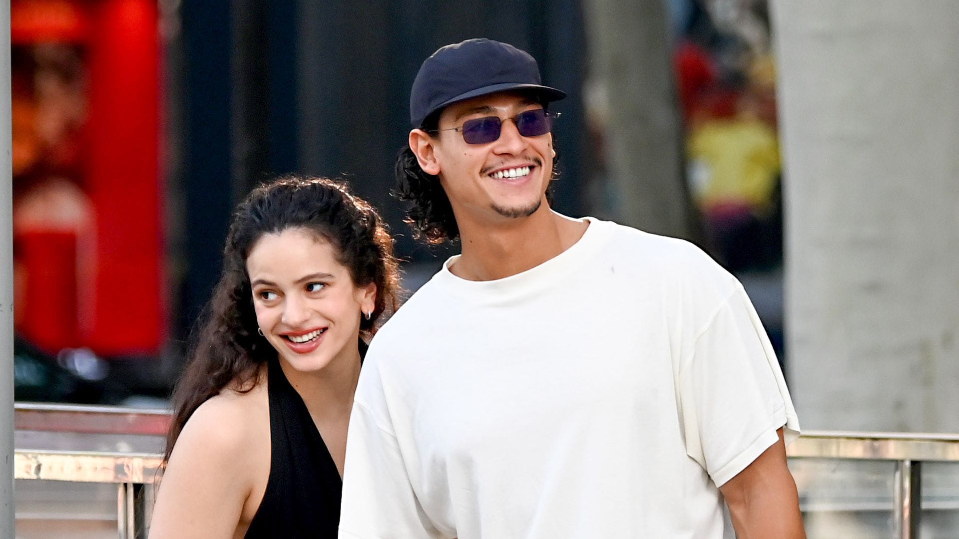 Rosalia and Emilio Sakraya enjoy a PDA-filled Barcelona getaway