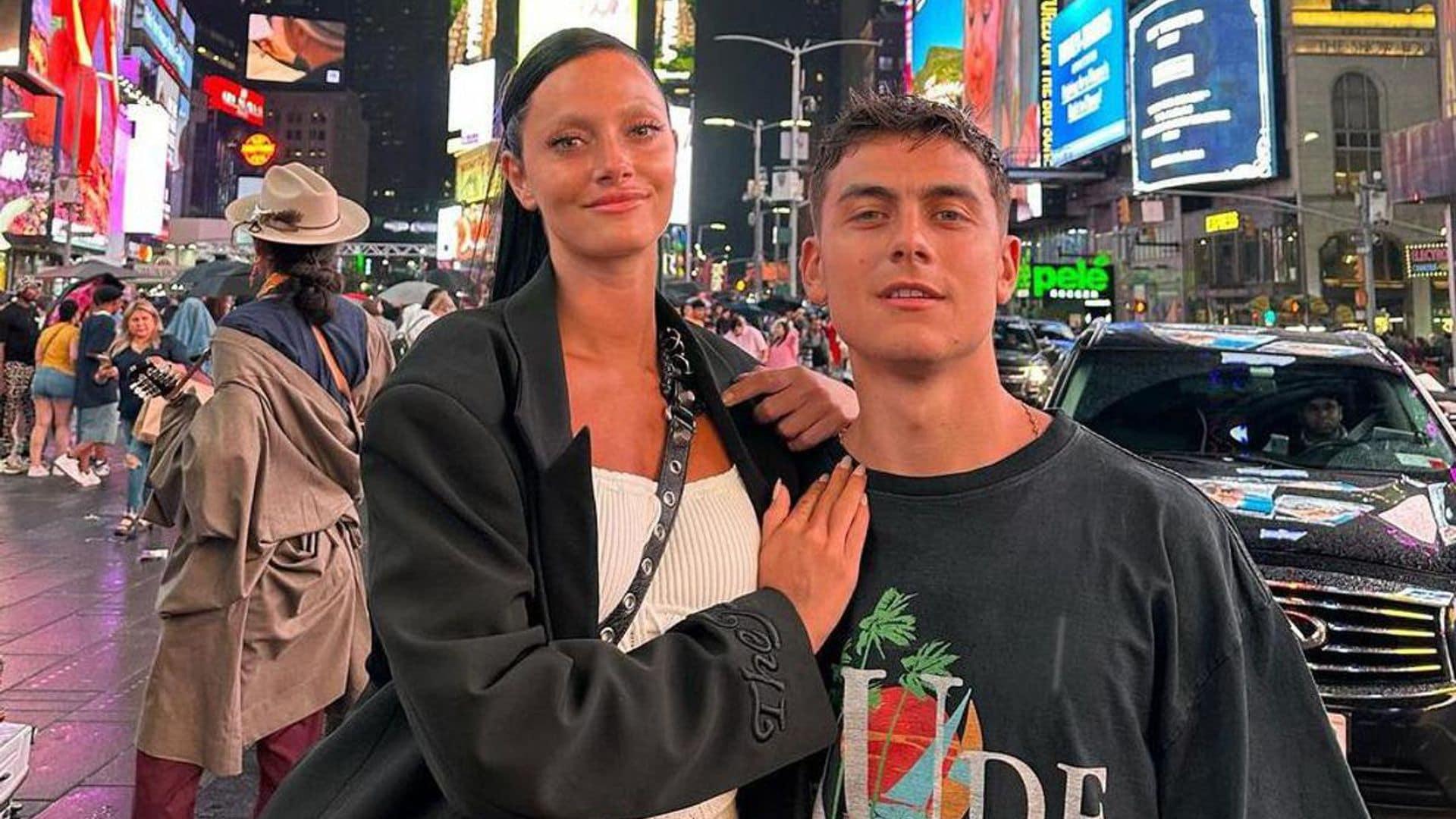 A helicopter ride and lots of love: Oriana Sabatini and Paulo Dybala’s vacation in New York