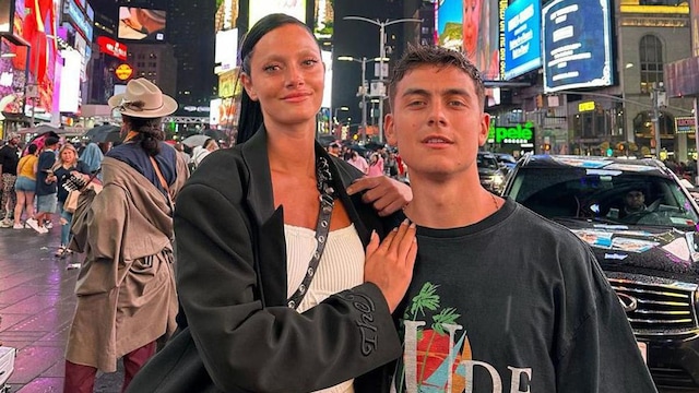 Oriana Sabatini y Dybala en Nueva York
