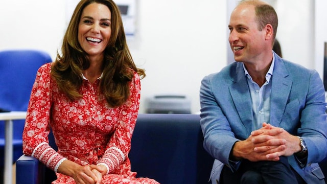 Kate Middleton looks fabulous in florals for surprise outing with Prince William