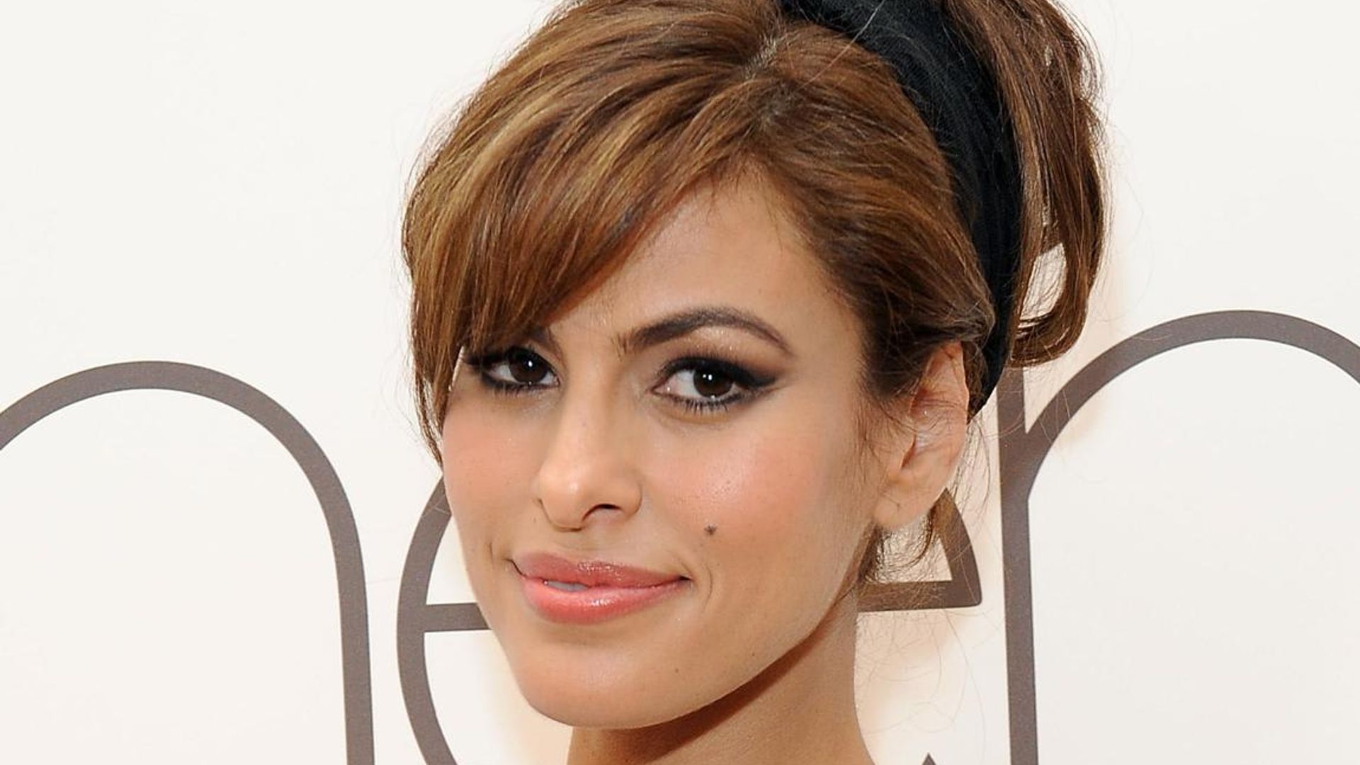Eva Mendes uses these 7 foolproof tips to get enviably radiant skin