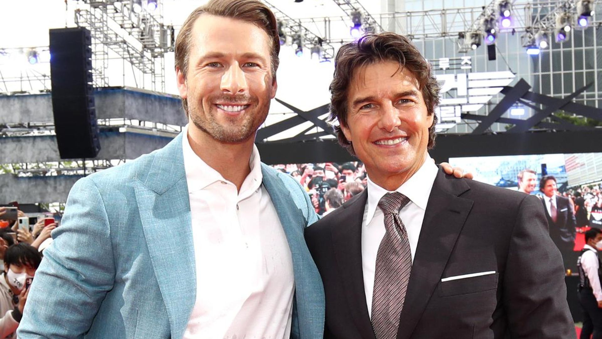 Tom Cruise pranked Glen Powell by pretending to lose control of their helicopter