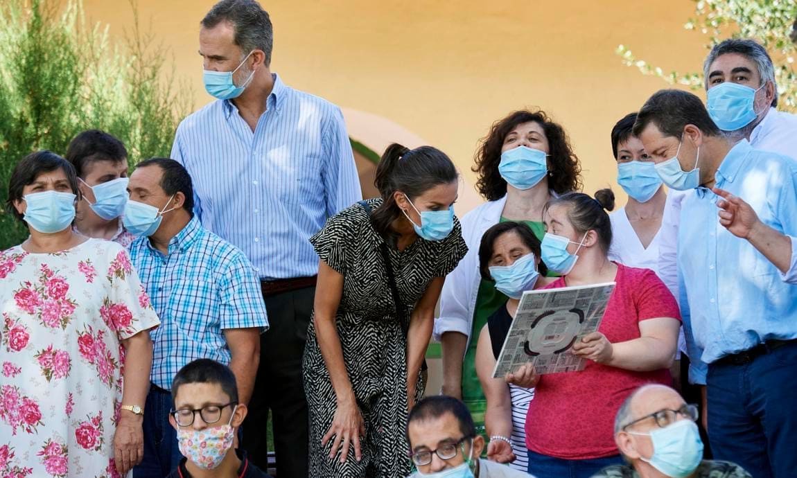 The Spanish monarchs visited the ASPADEC Association headquarters in Cuenca, Spain