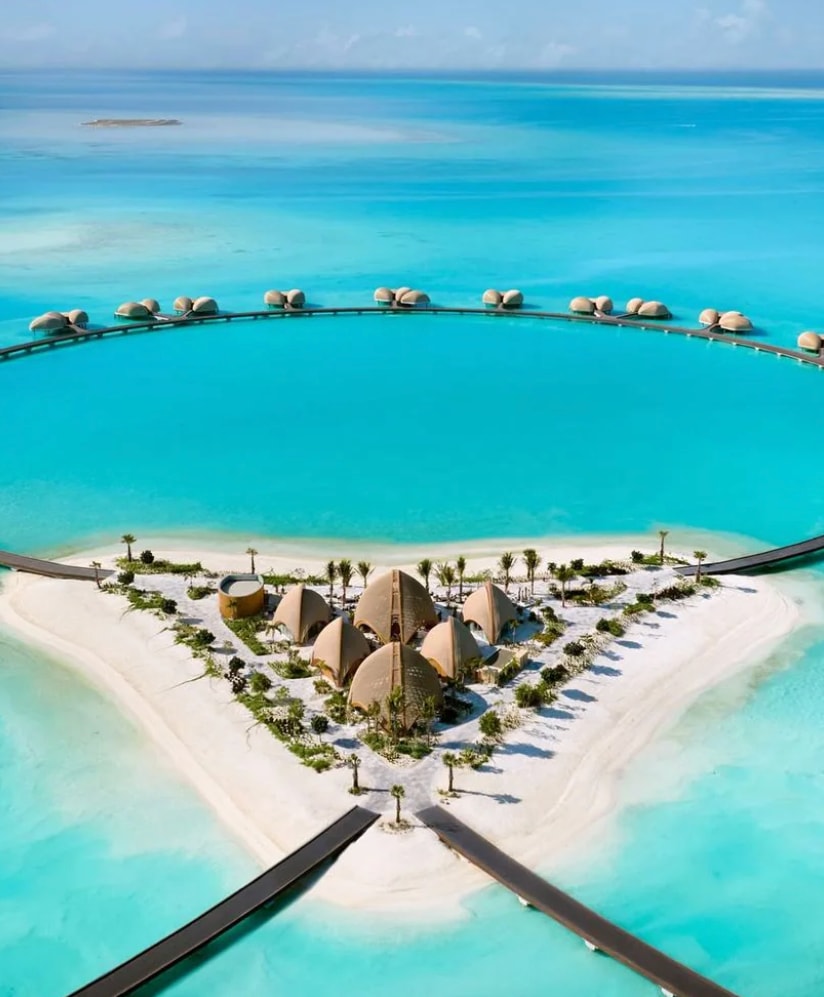 Cristiano Ronaldo and Georgina Rodríguez has become owners of Nujuma, a Ritz-Carlton Reserve Residence, a pioneering destination for regenerative tourism.