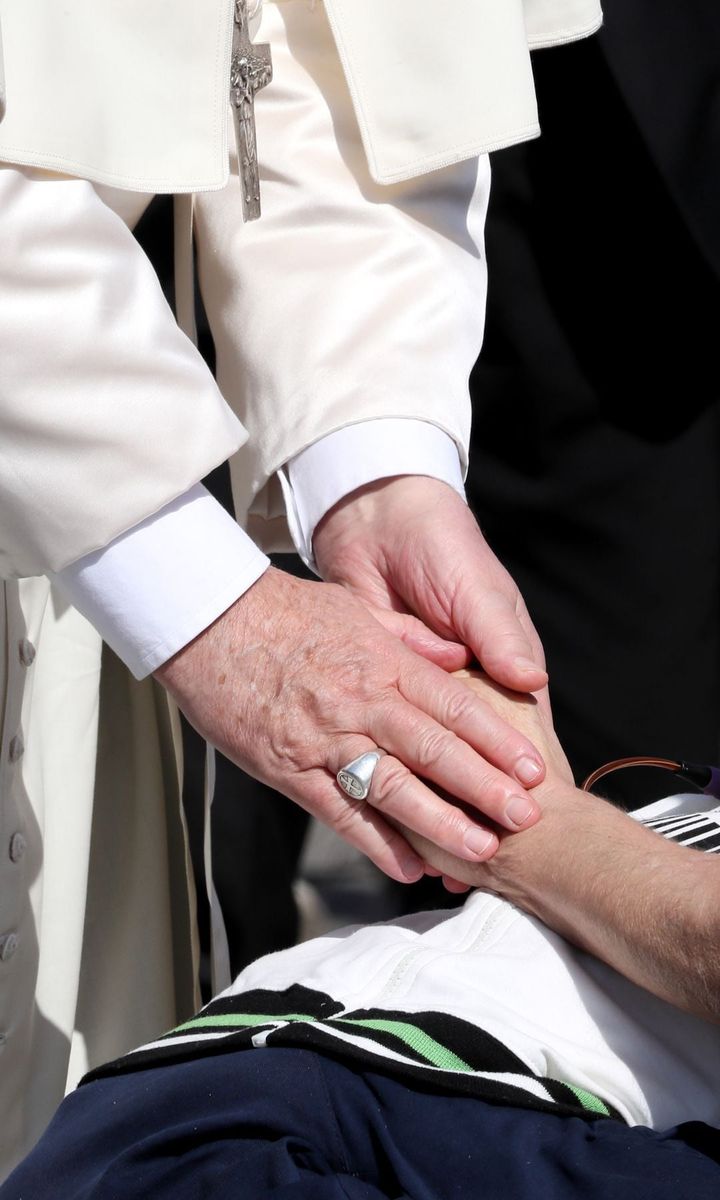 A close-up look at Pope Francis's fisherman's ring