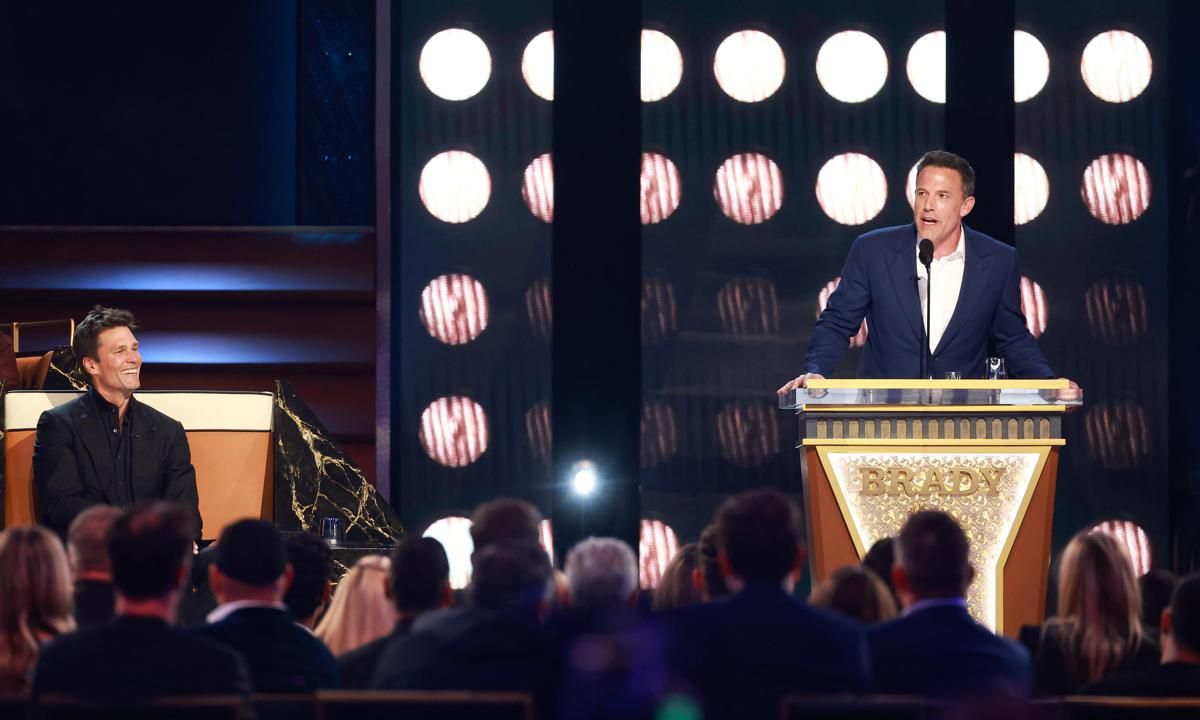 Netflix Is A Joke Festival: G.R.O.A.T The Greatest Roast Of All Time   Tom Brady