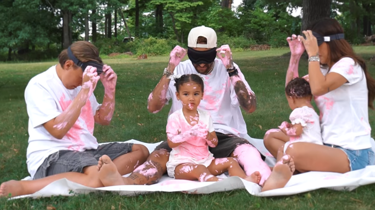 Neymar and Bruna Biancardi have announced they are expecting another baby together. The couple shared an emotional gender-reveal video confirming they are having a daughter, expanding Neymar’s growing family to five children.