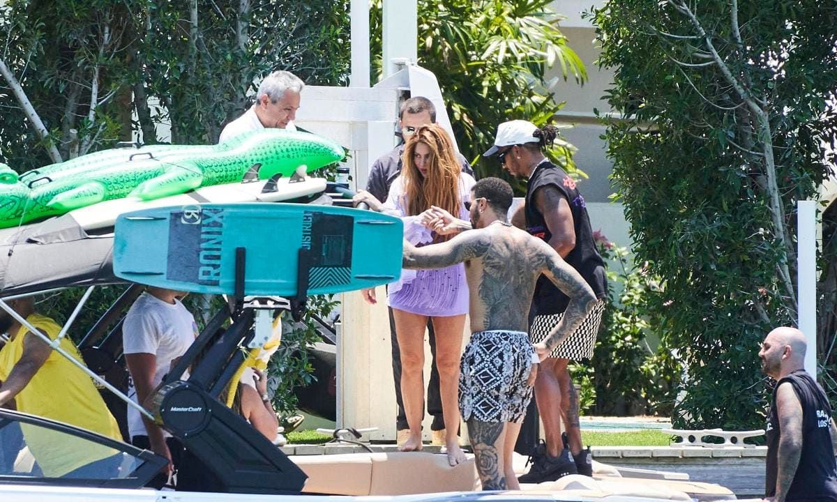 Shakira and Hamilton on a boat ride