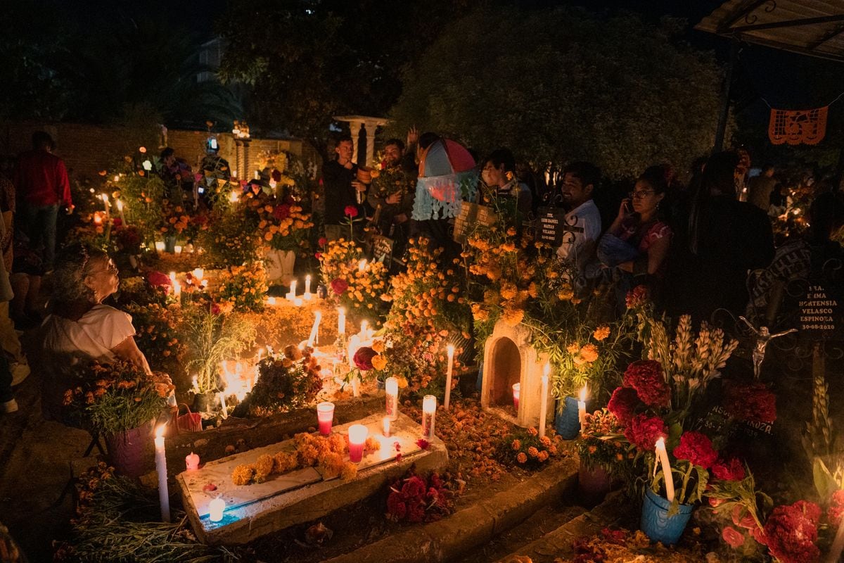 The beginning of the Dia de Muertos (All Saints) at the Xoxocotlan cemetery, in Oaxaca, Mexico on October 31, 2024. 