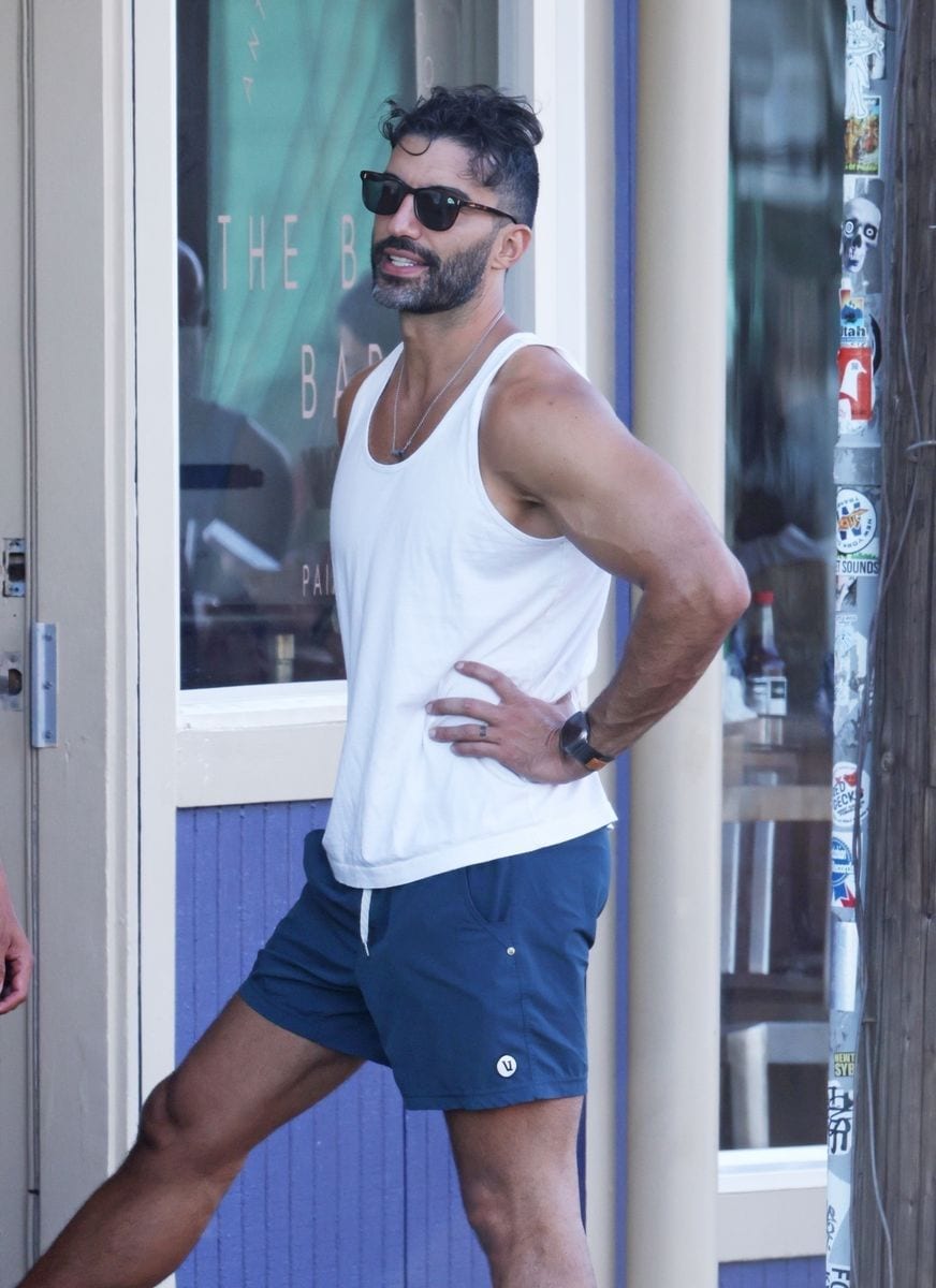 Justin Baldoni is seen for the first time with a new haircut amid Blake Lively legal battle