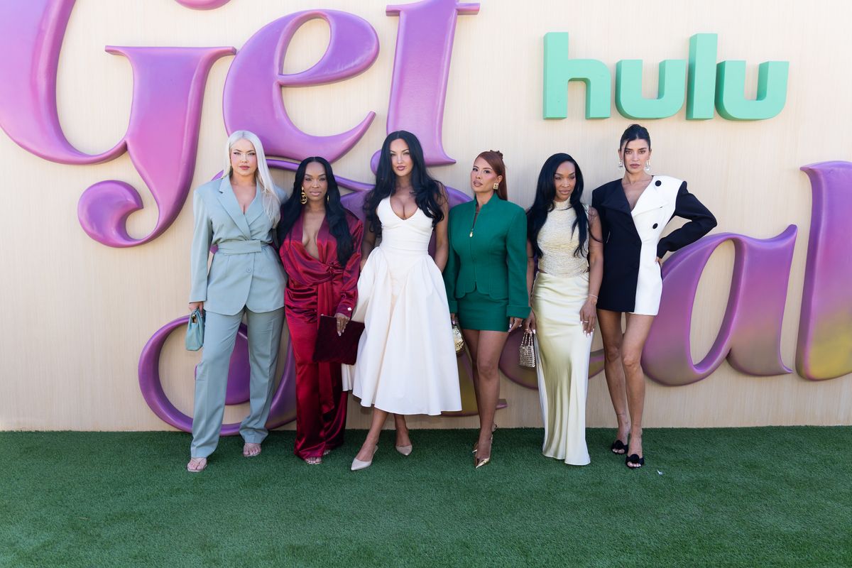 OLIVIA PIERSON, KHADIJAH HAQQ, NATALIE HALCRO, YRIS PALMER, MALIKA HAQQ, NICOLE WILLIAMS ENGLISH
