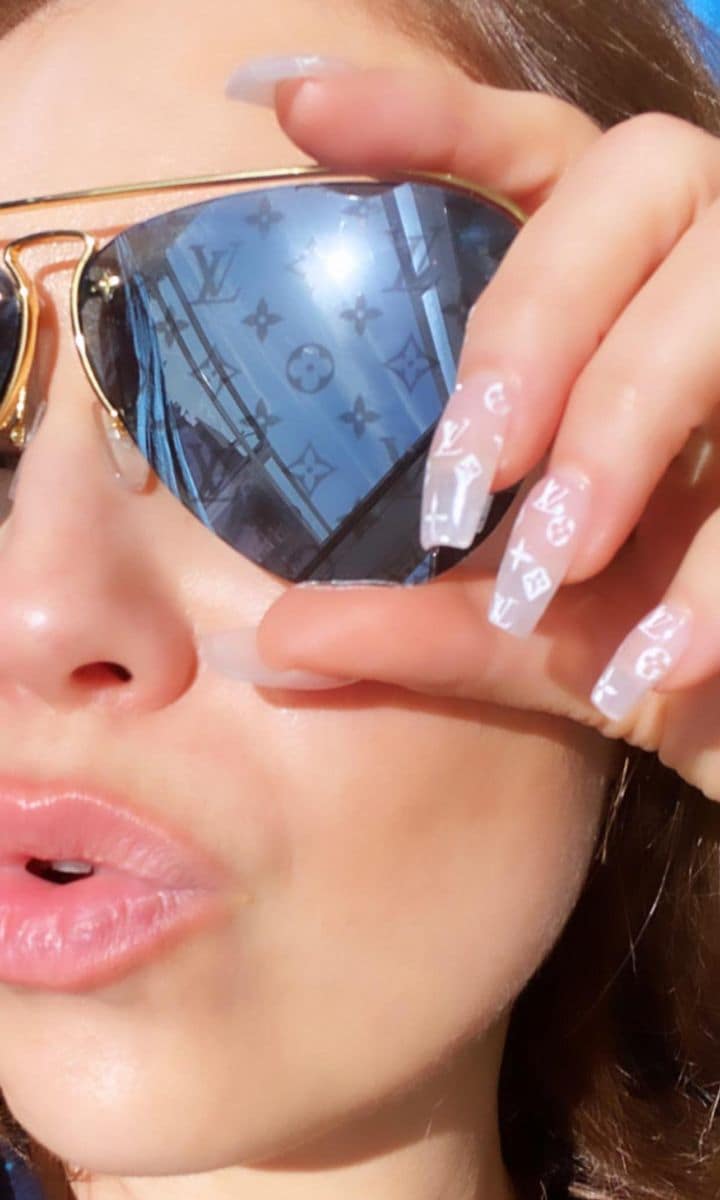 Up close of Thalia LV nails