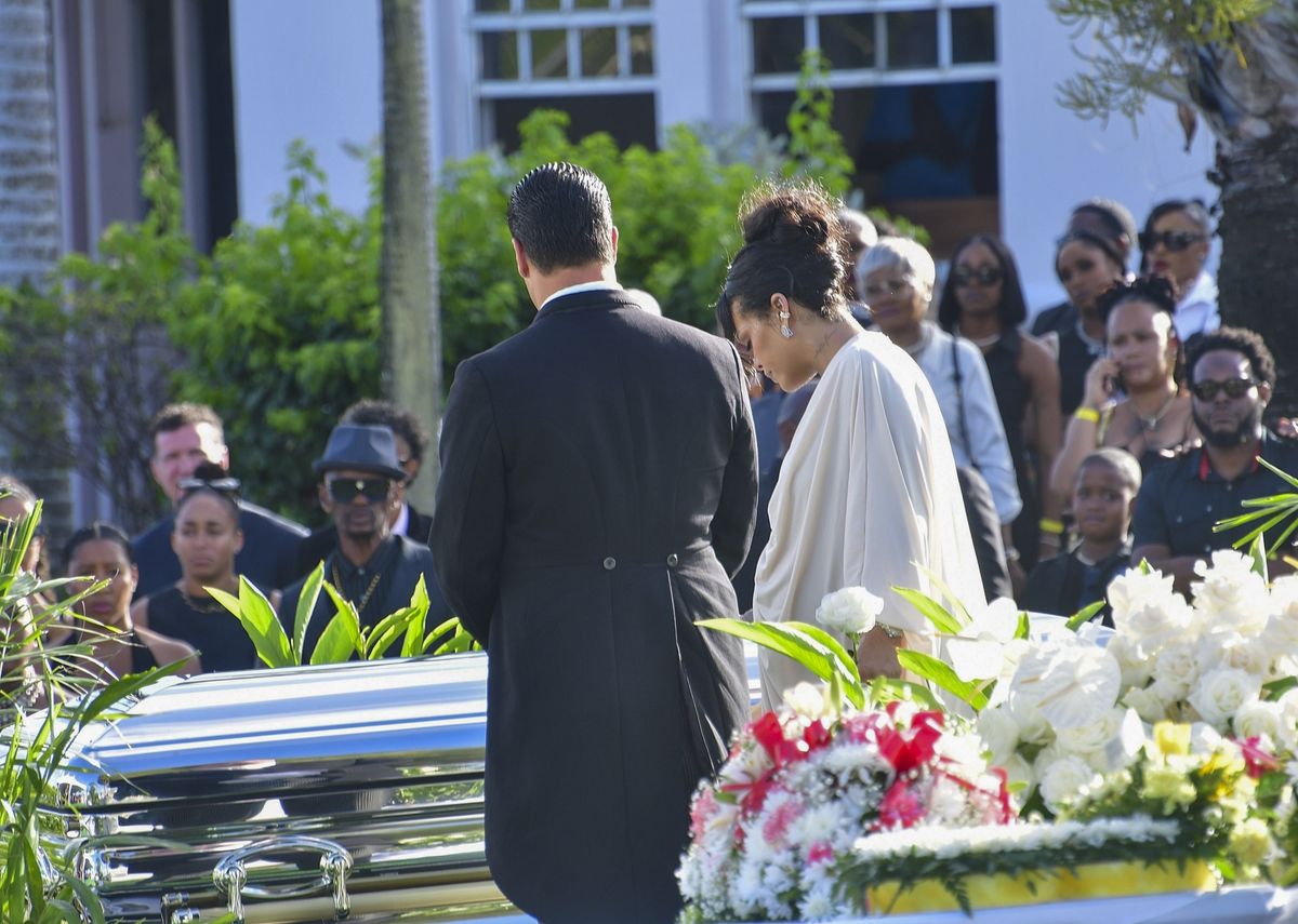 
Rihanna and family arrive at her father's celebration of life ceremony in Barbados.
