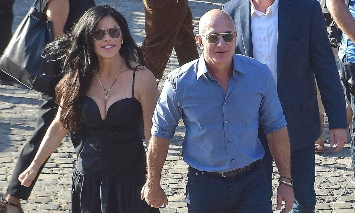 Jeff Bezos and Lauren Sanchez