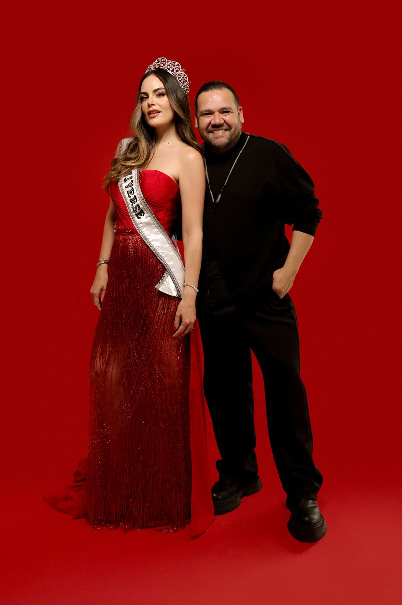 Just as it happened 15 years ago, Benito Santos accompanied Ximena again on this special day.