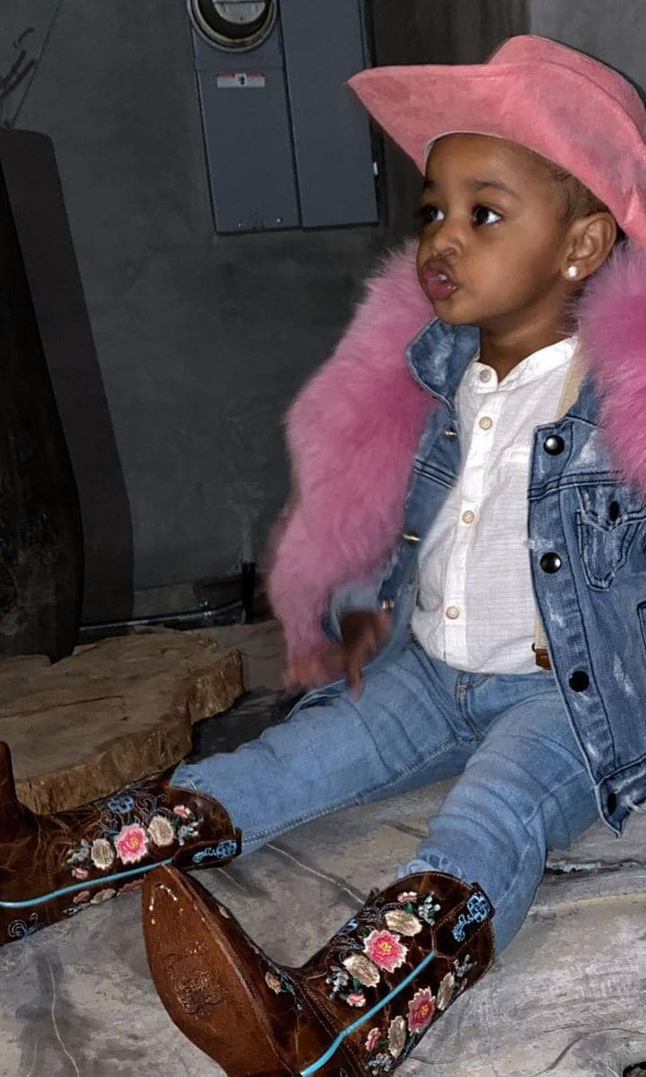 kulture kiri rocks cowgirl outfit