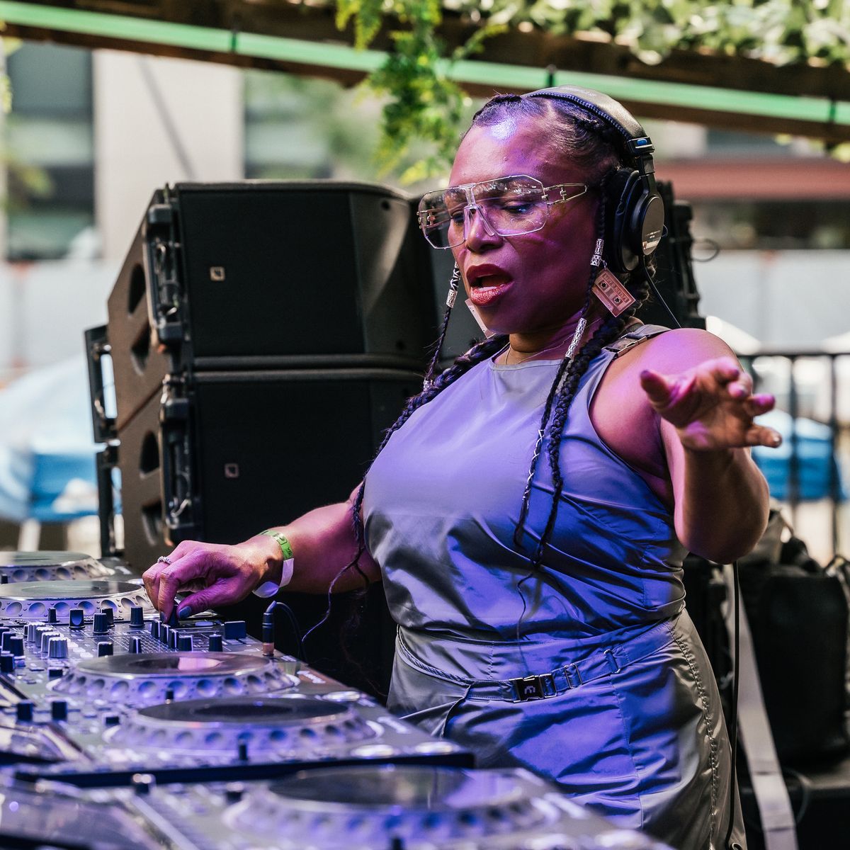 DJ Lady D guided fans behind the DJ decks at Lollapalooza, sharing over 20 years of experience in house music.