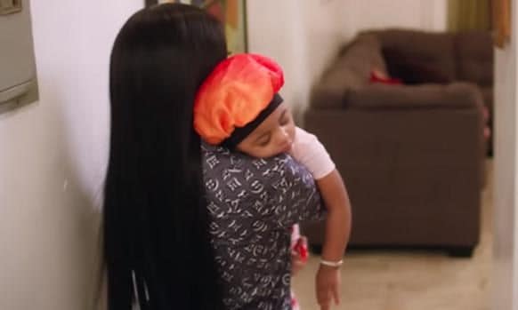 Cardi B´s daughter asleep during interview