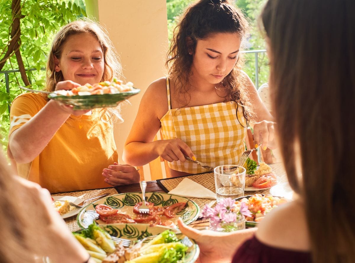 Science is starting to back up what your grandma probably knew intuitively: eat breakfast, don't snack all night, and keep meals consistent. 