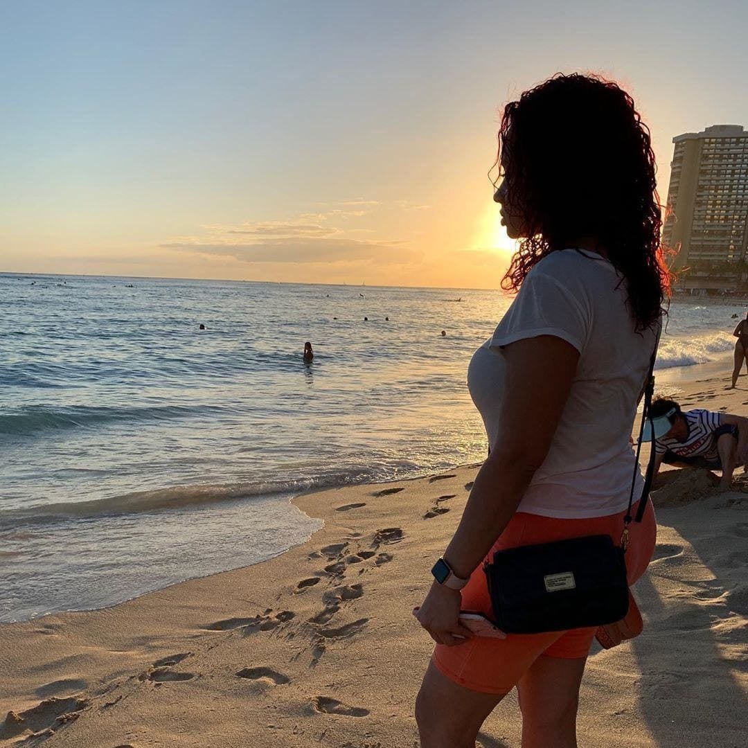 Dascha Polanco's sister Jessica at the beach