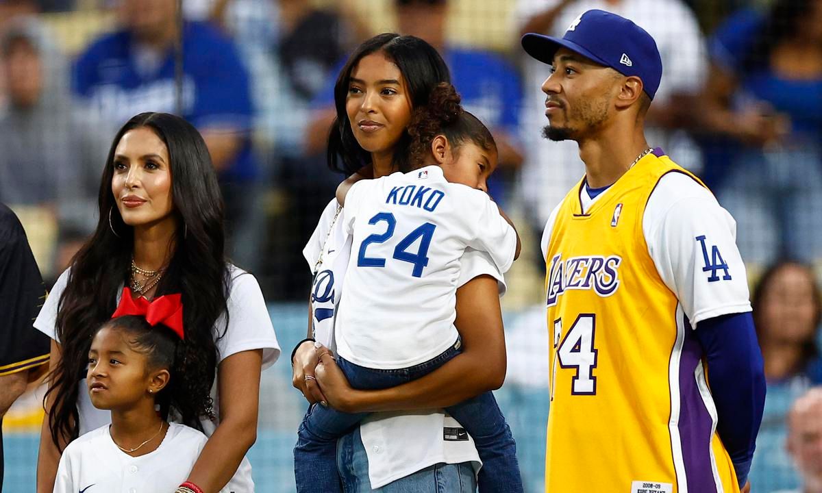 Atlanta Braves v Los Angeles Dodgers