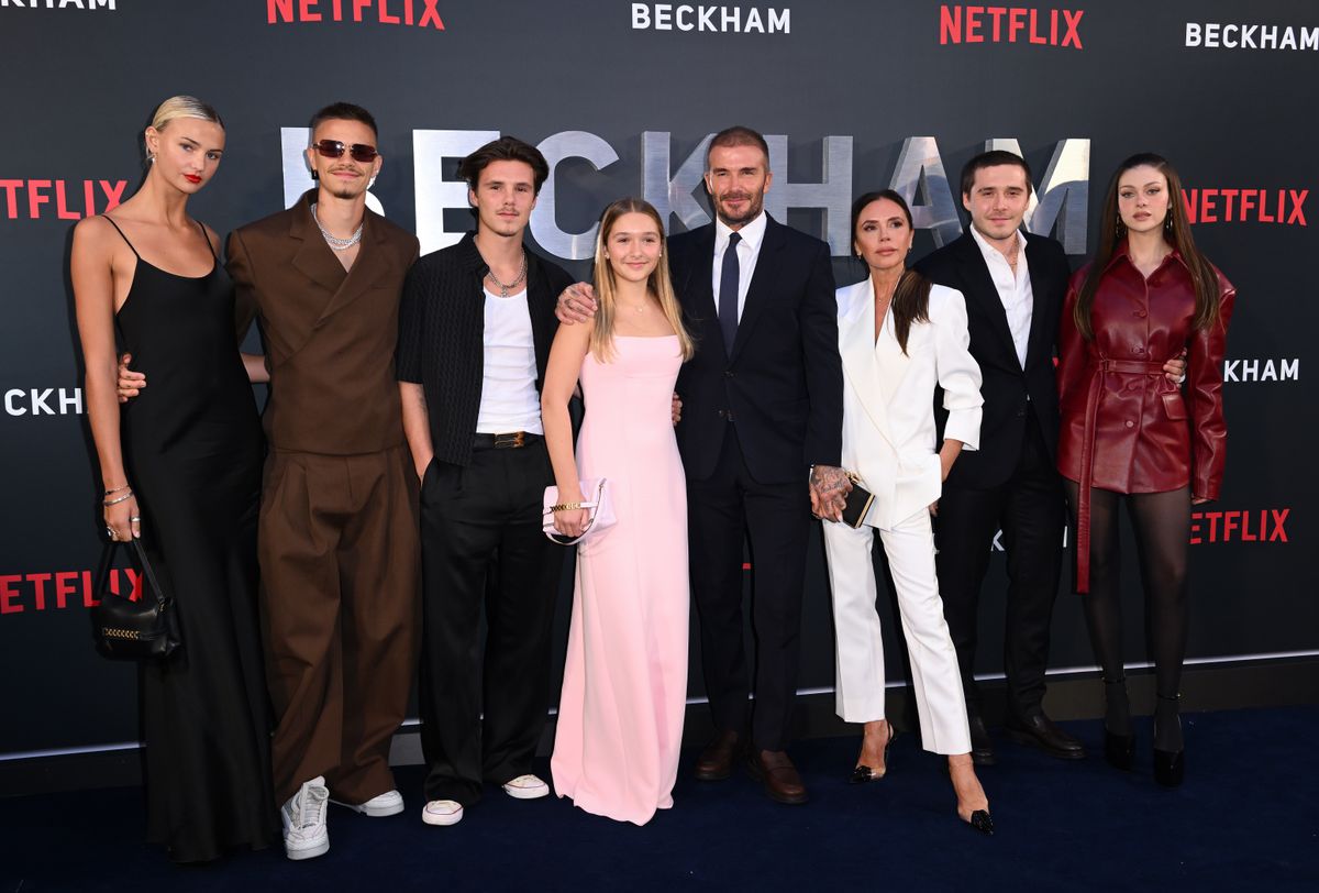 Mia Regan, Romeo Beckham, Cruz Beckham, Harper Beckham, David Beckham, Victoria Beckham, Brooklyn Beckham, and Nicola Peltz 