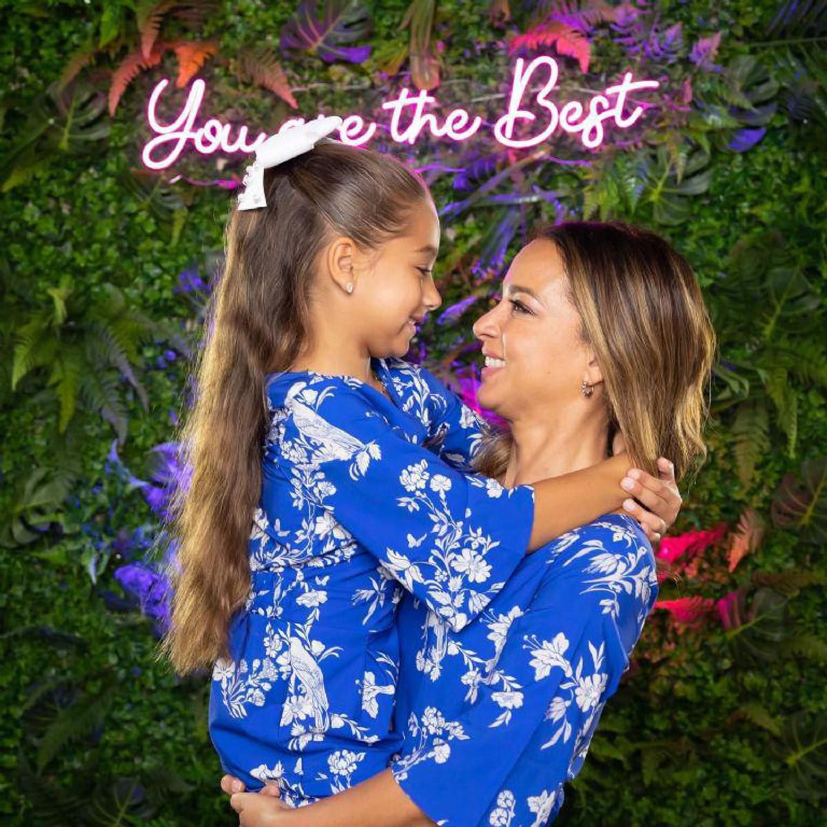 Adamari López and Alaïa invite families to follow a healthy lifestyle