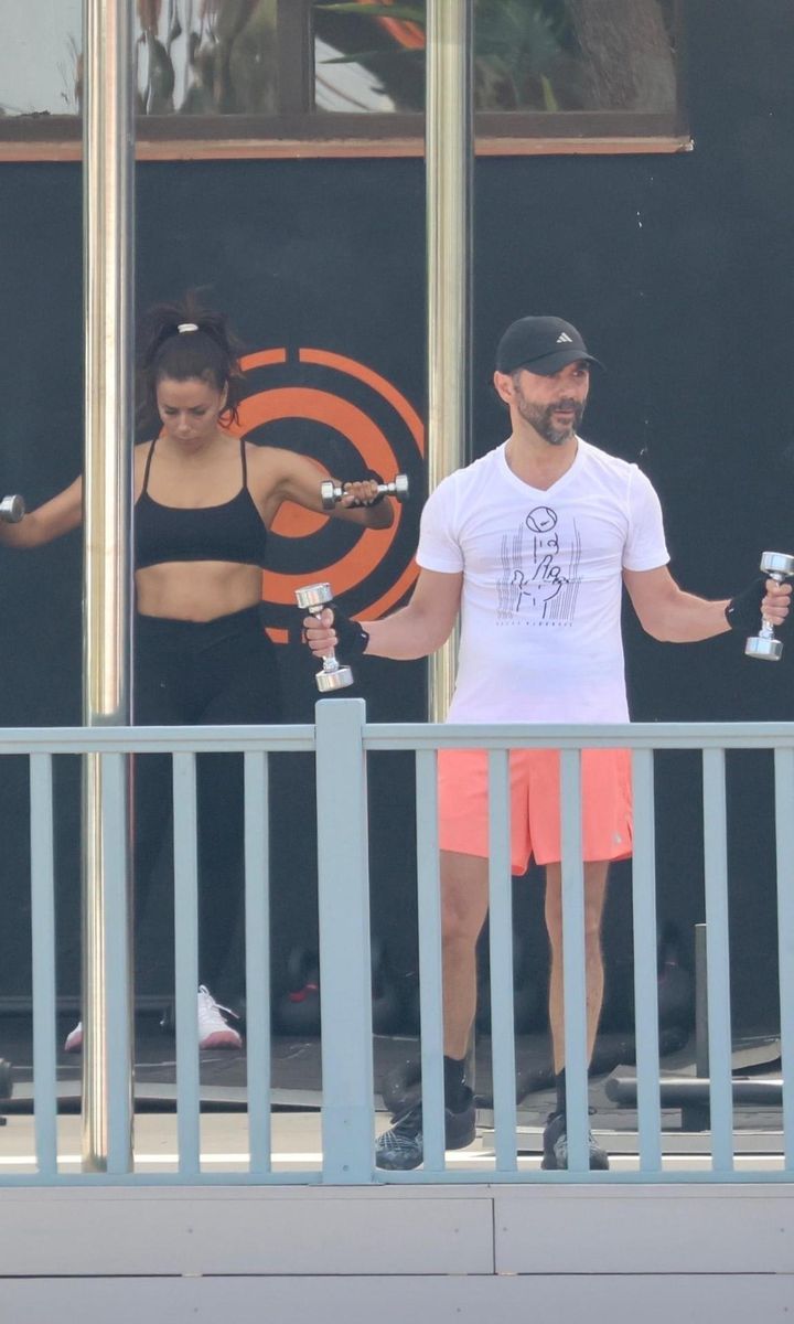 Eva Longoria, Pepe Bastón