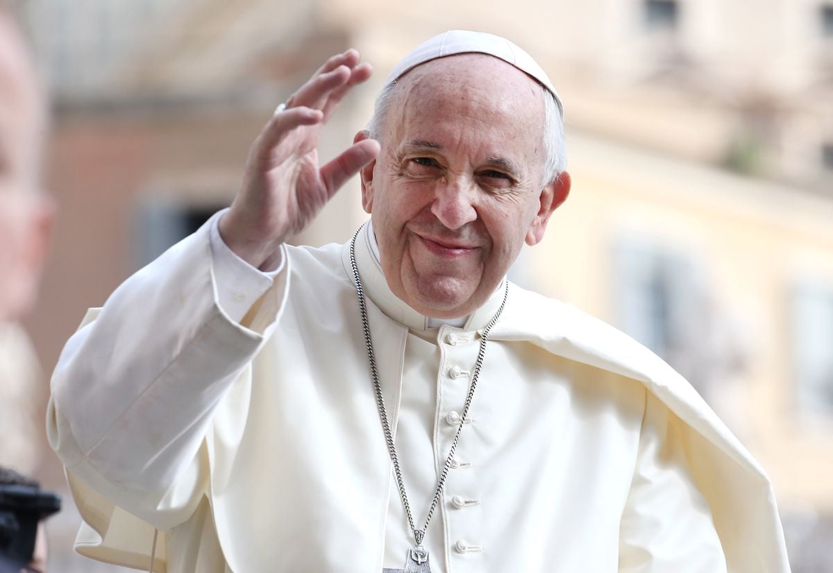 Pope Francis once gave Prince George a gift