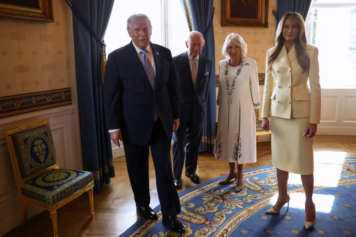 Inside the White House, the atmosphere reflected that balance between ease and protocol.