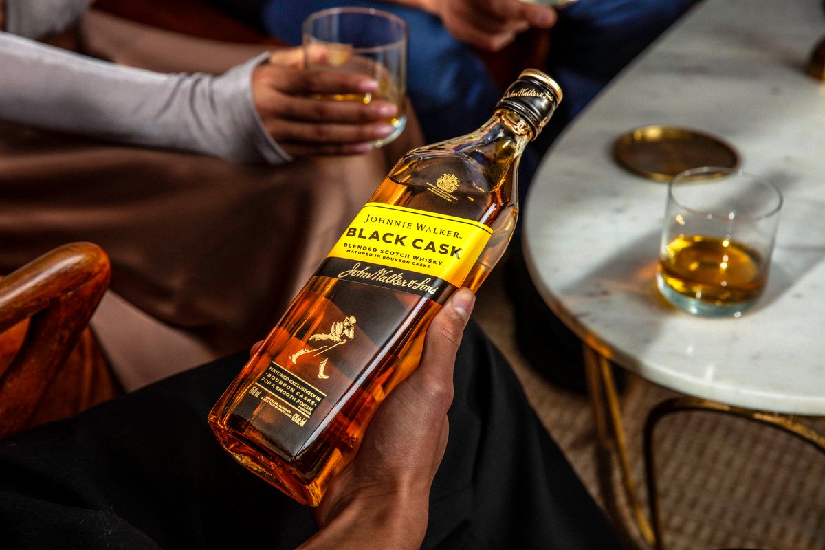 Two Whisky Cocktails that Highlight the Flavor of Jonnie Walker Black Cask