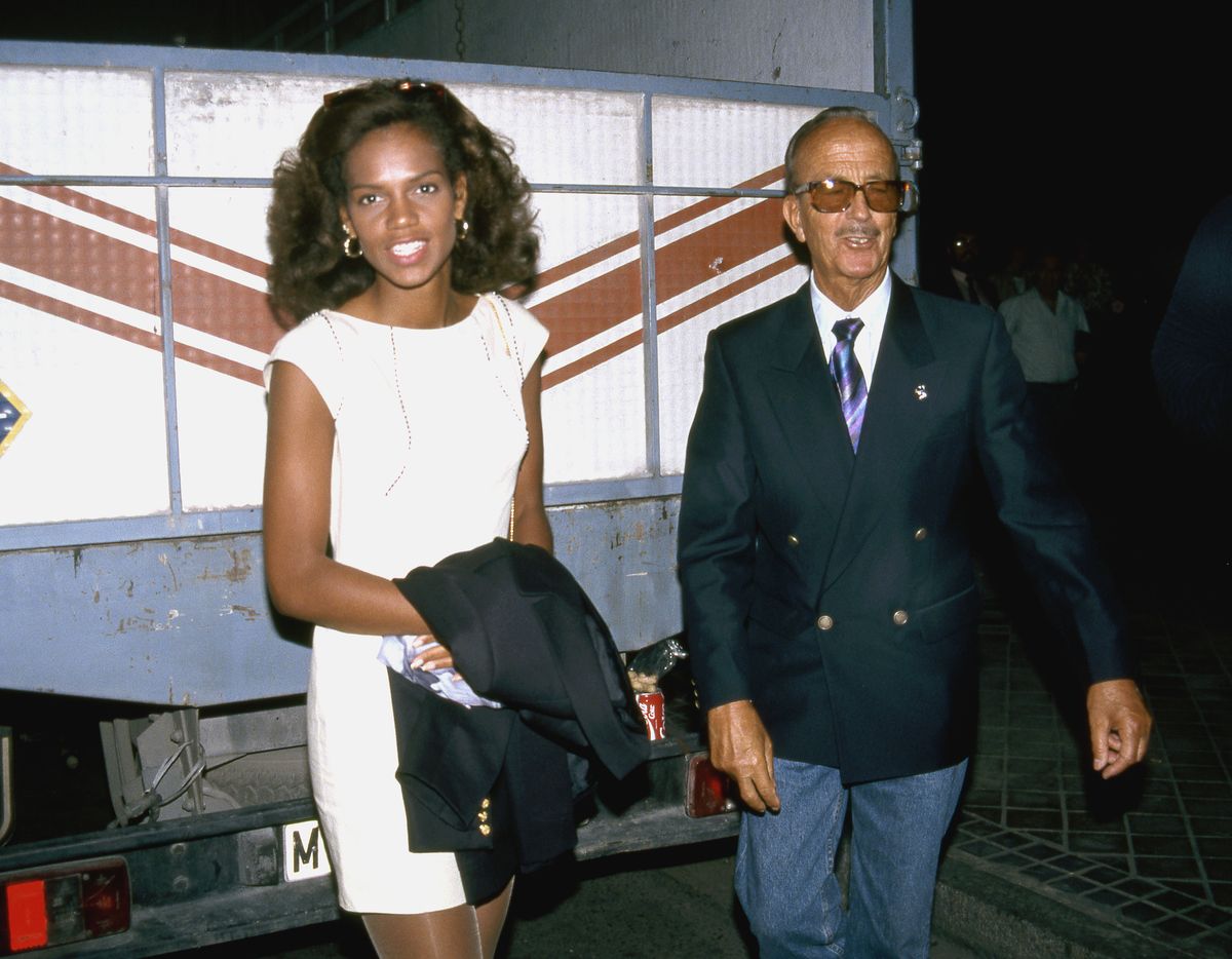 Spanish gynaecologist Julio Iglesias Puga with his wife Ronna Keith, Madrid, Spain, 1988.