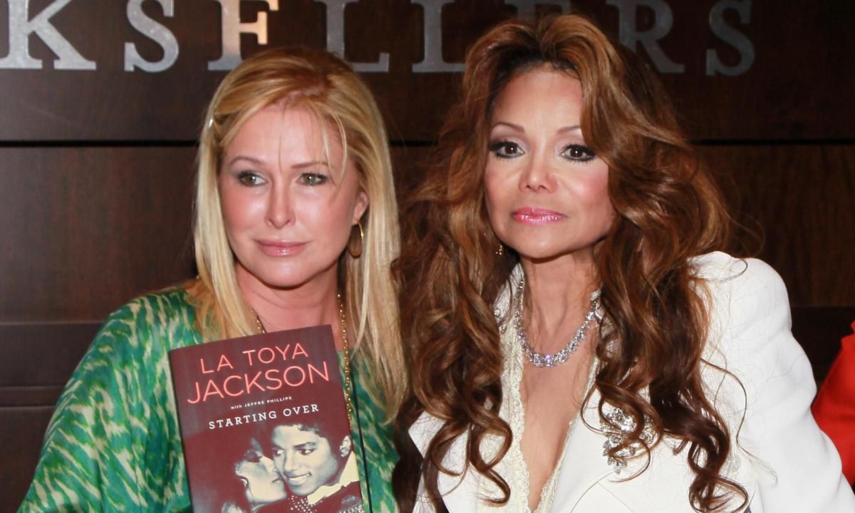 La Toya Jackson Book Signing For "Starting Over"