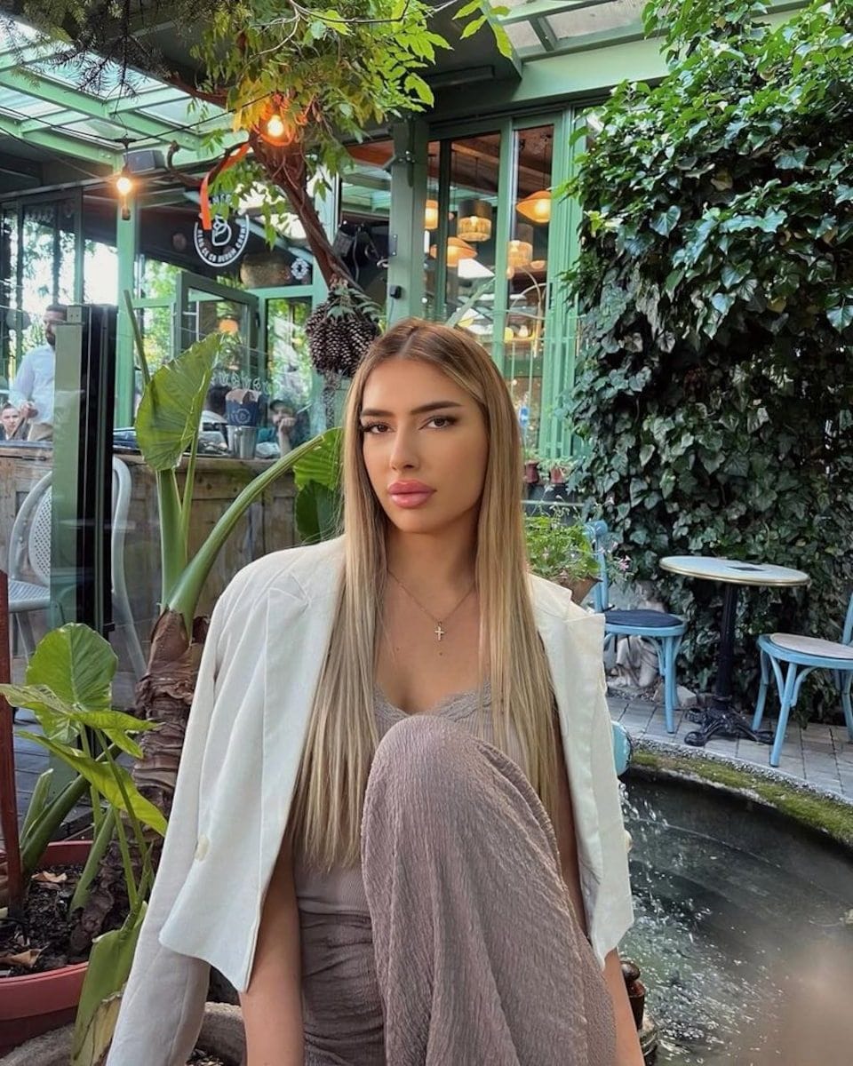 Influencer Tijana Radonjic dies at 19 during parasailing flight