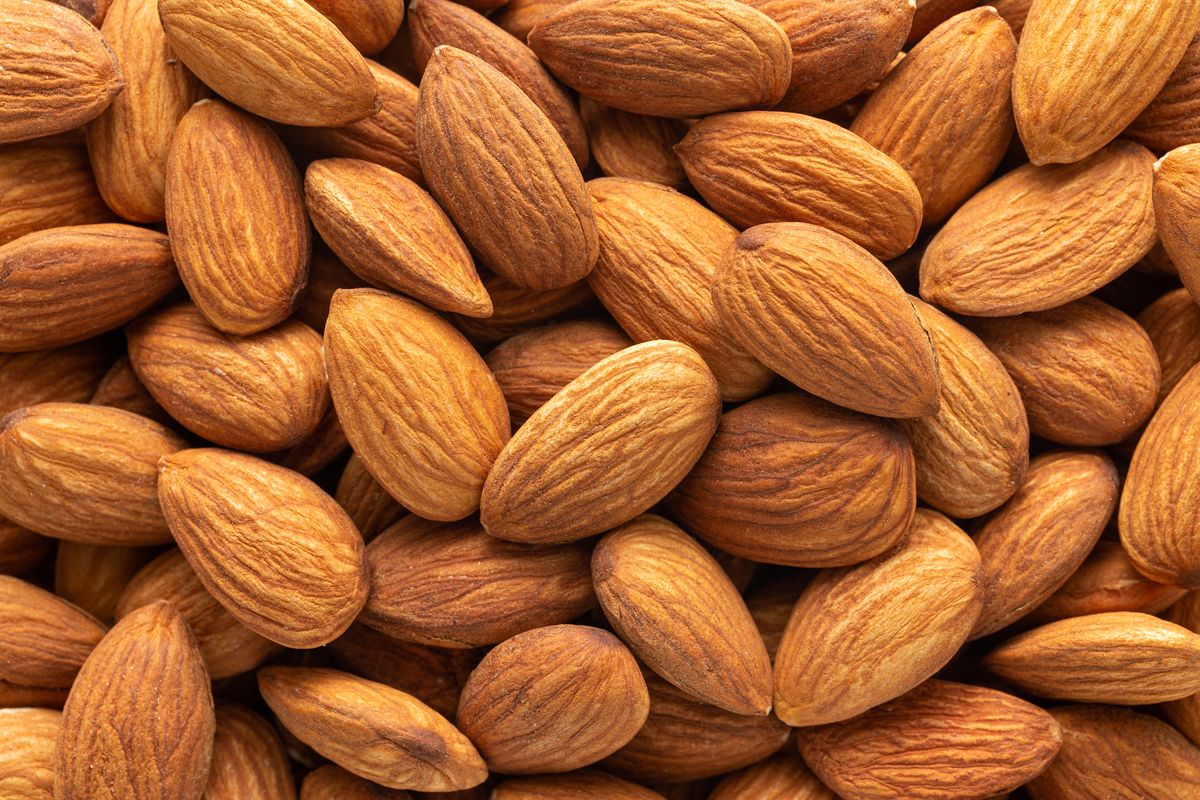 A lot of nuts and leafy greens contain high amounts of magnesium