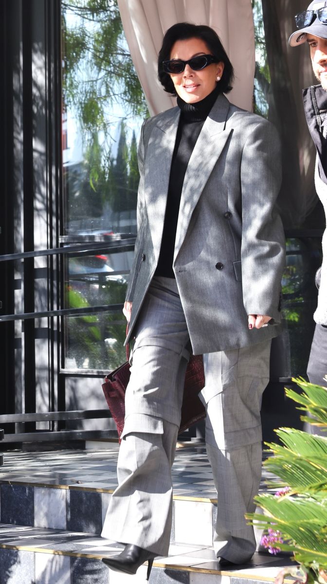 Kris Jenner and Lauren Sánchez were spotted enjoying a business lunch at the Bird Streets Club in West Hollywood.