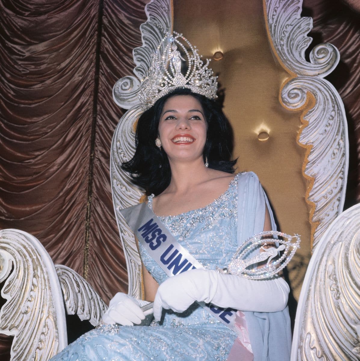 Newly crowned Miss Universe of 1963, Ieda Maria Vargas of Brazil, wearing crown and holding a Scepter symbolic of her title, shortly after her coronation, July 20.