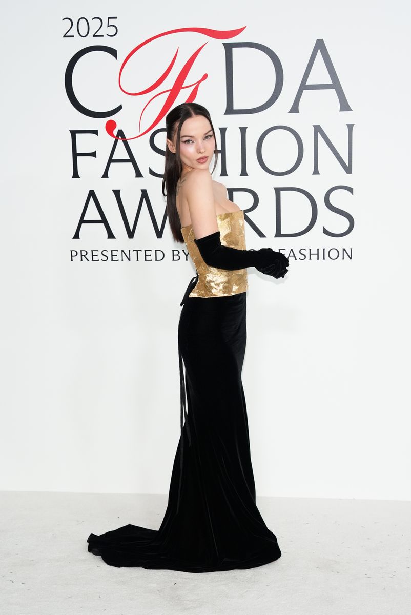 Dove Cameron chose a custom Carolina Herrera gown, marking her first time representing the brand as campaign face and ambassador since 2020.