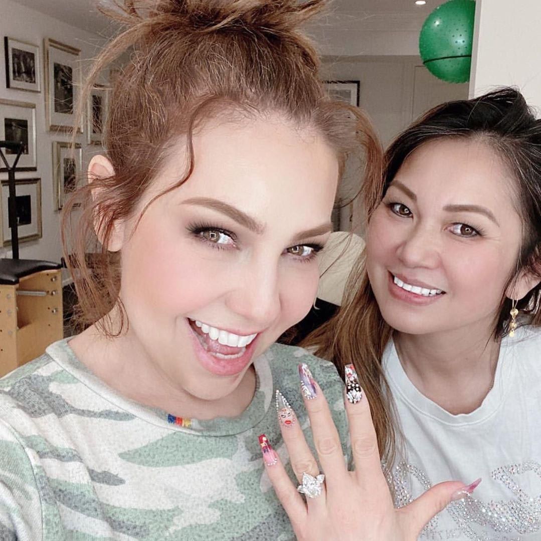 Thalia nail art