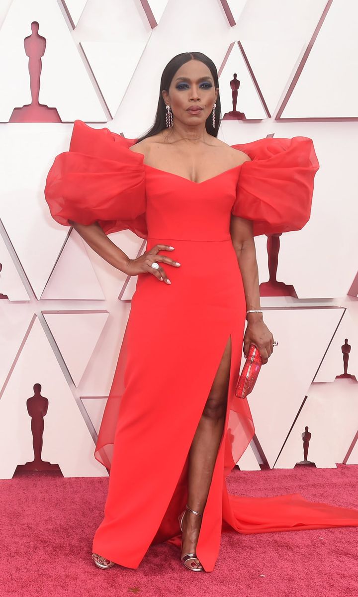 Angela Bassett Oscars style