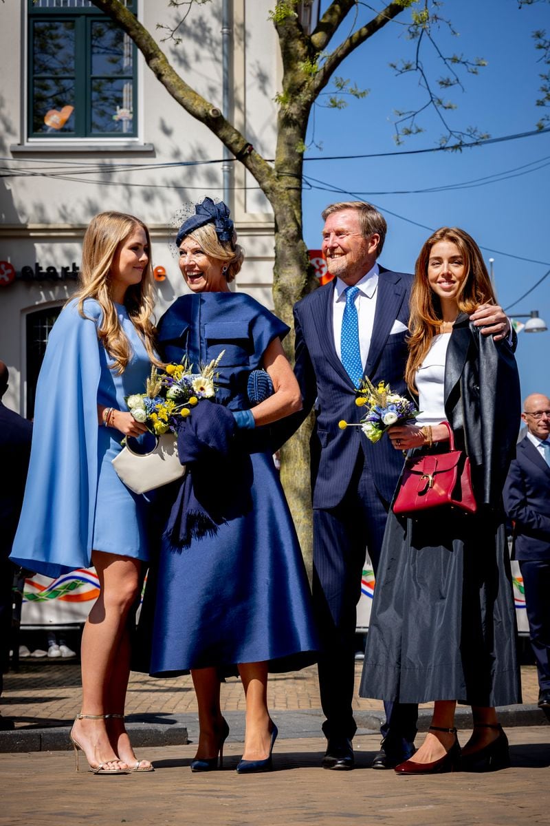  Princess Amalia of the Netherlands, Queen Maxima of the Netherlands, King Willem-Alexander of the Netherlands, and Princess Alexia of the Netherlands during the King's Day celebration on April 26, 2025, in Doetinchem, Netherlands.