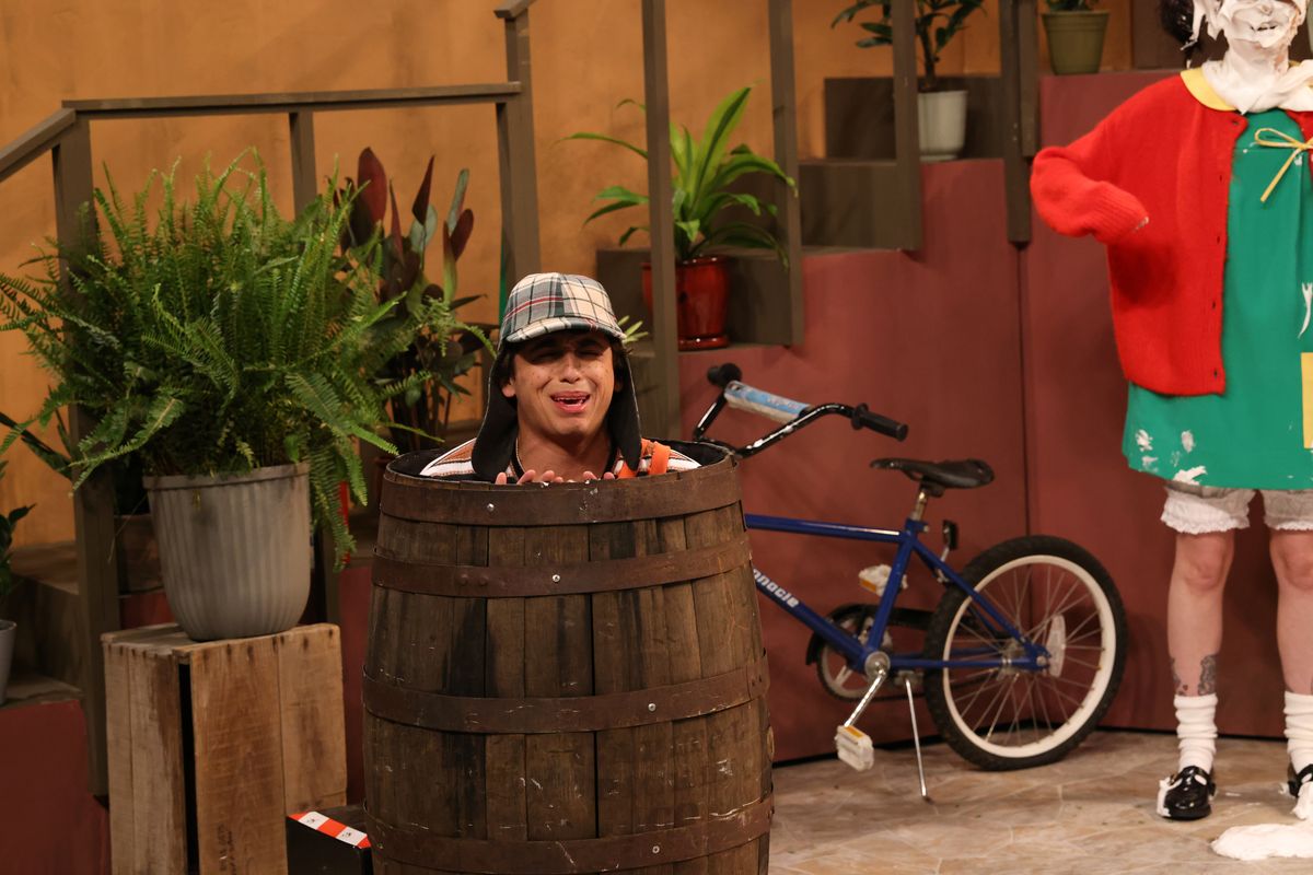 Marcello Hernandez during the "El Chavo Del Ocho" sketch.