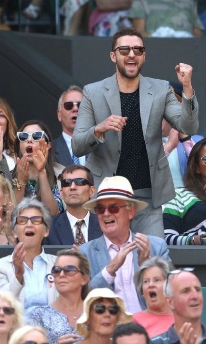 U-S-A! The stars looked stylish in their sleek shades as they passionately cheered on Serena.
Photo: Michael Steele/Getty Images